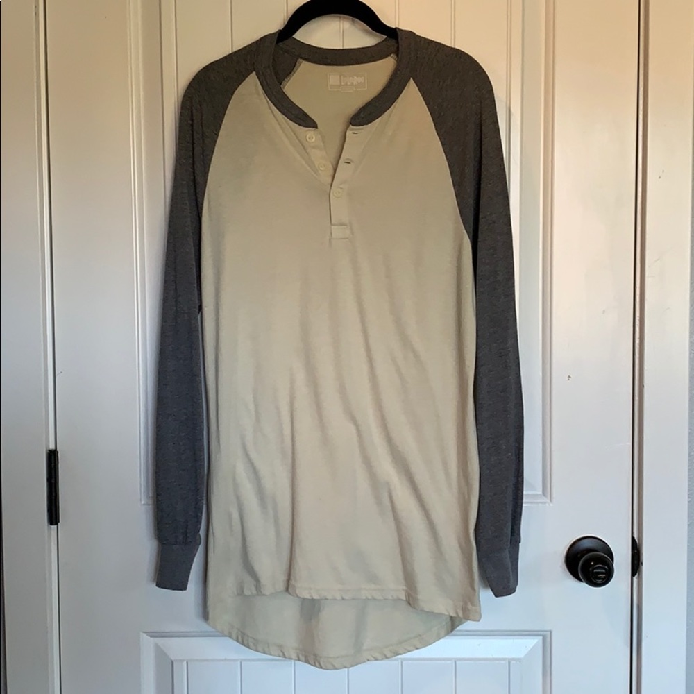 LuLaRoe Mark Long Sleeved Tee